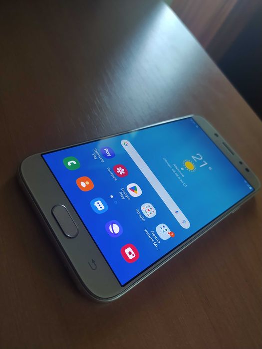 Мобильный телефон 3\16 Samsung Galaxy J7 (2017) SM-J730 Gold