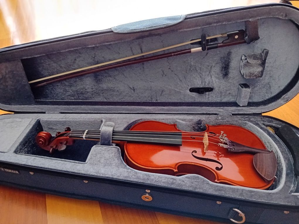 Violino Yamaha modelo V5 1/4