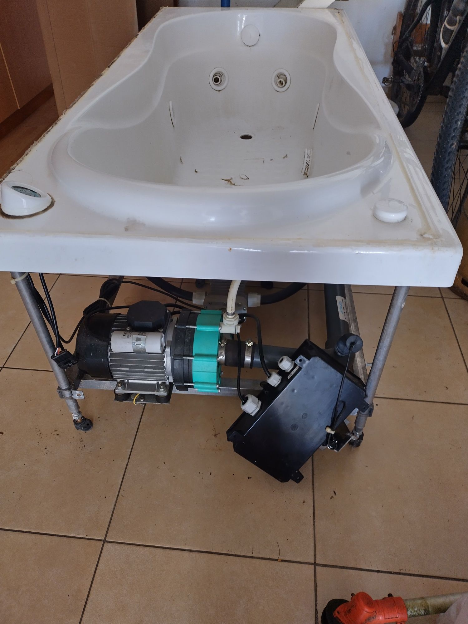 Banheira de hidromassagem teuco  170x75
