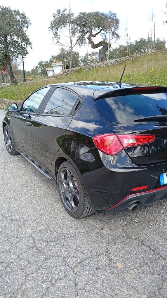 Vendo Alfa Romeu giulietta TCT