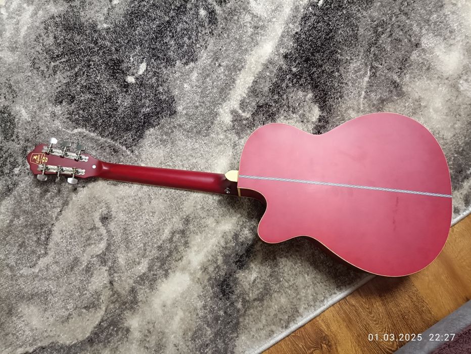 Гітара акустична,ЕКСТРЕННА ПРОДАЖА!!!