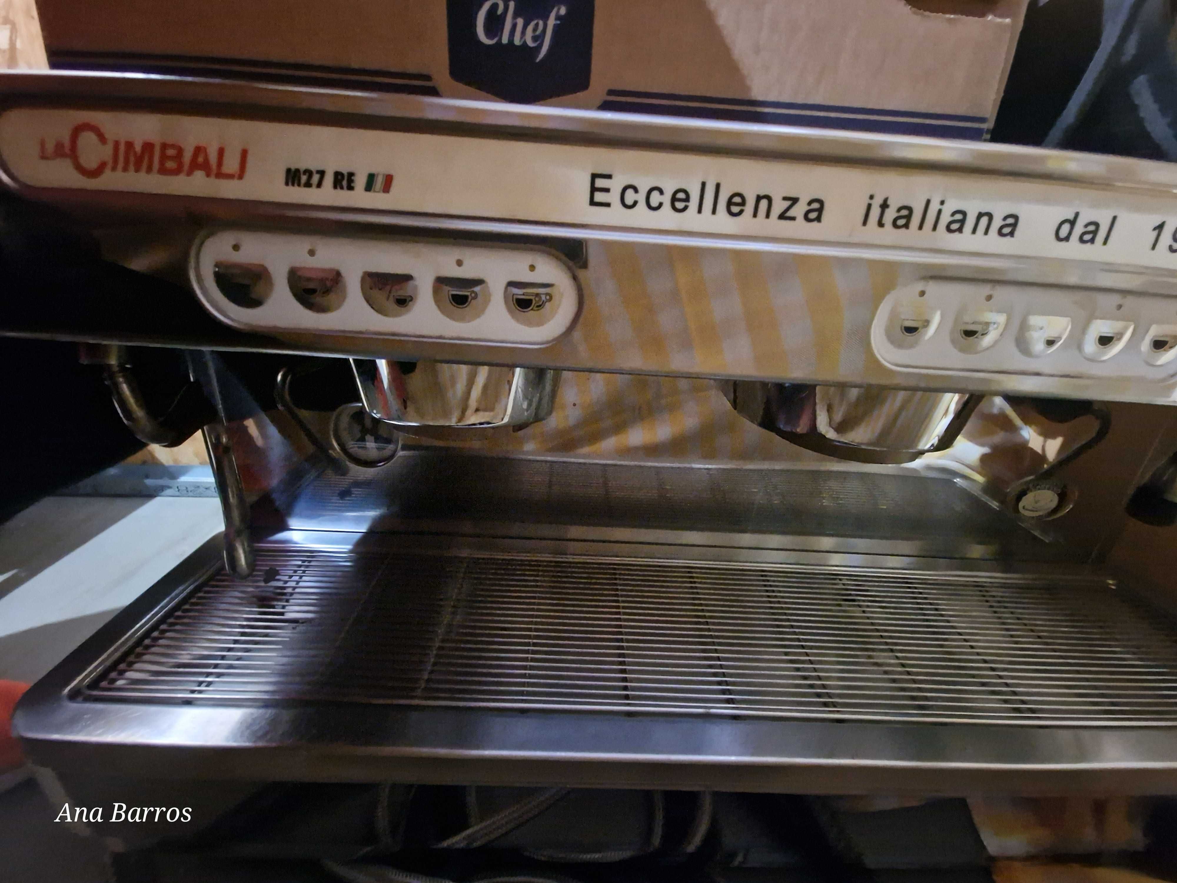 Máquina de café La Cimbali M27 RE 2 grupos semi automática