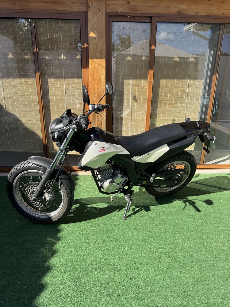 Derbi Cross City 125