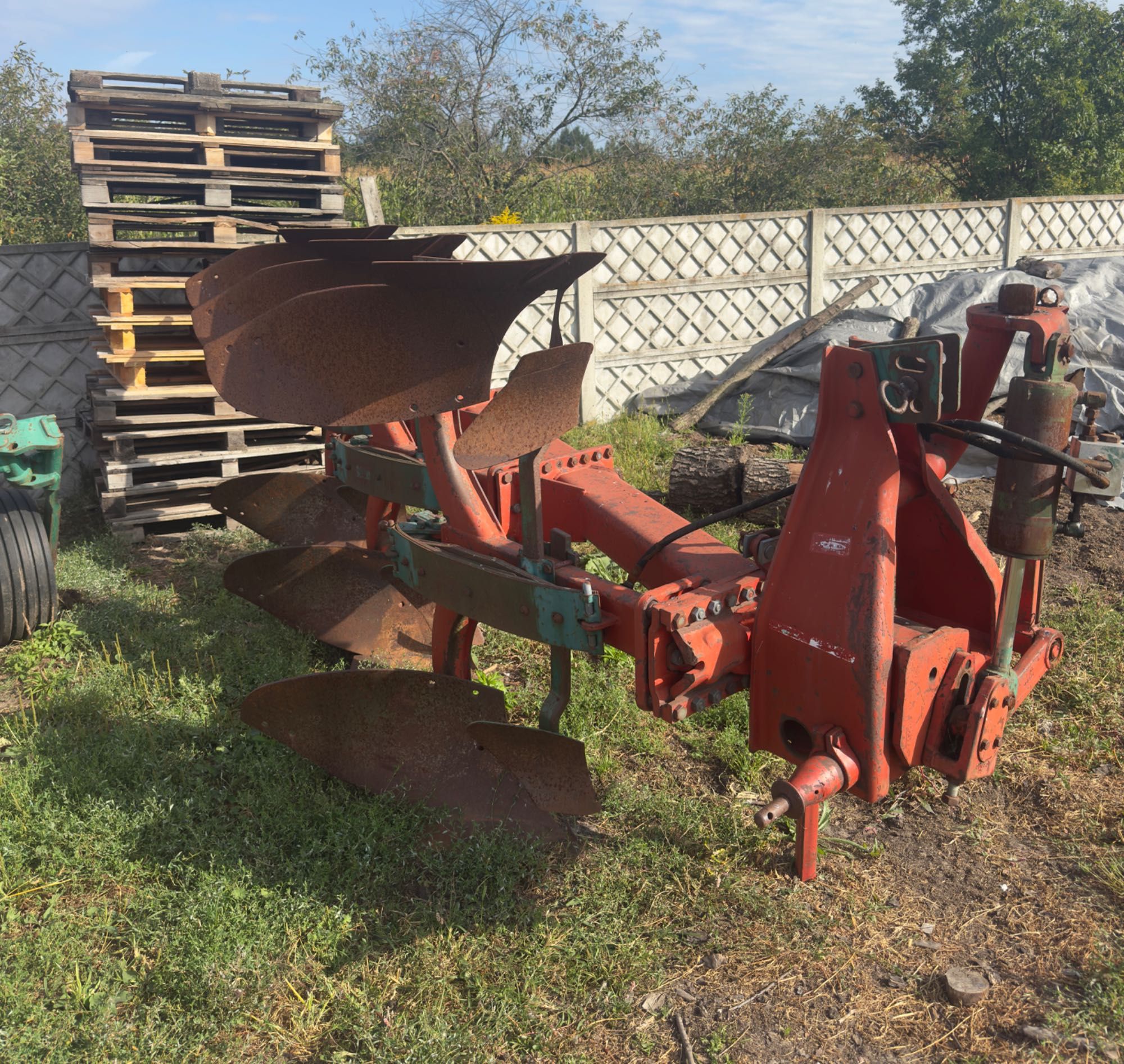 Plug Kverneland,3,resor,overum,kuhn