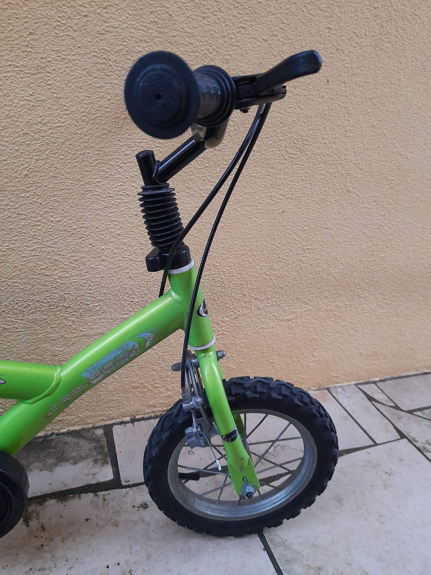Bicicleta verde de criança 3-7