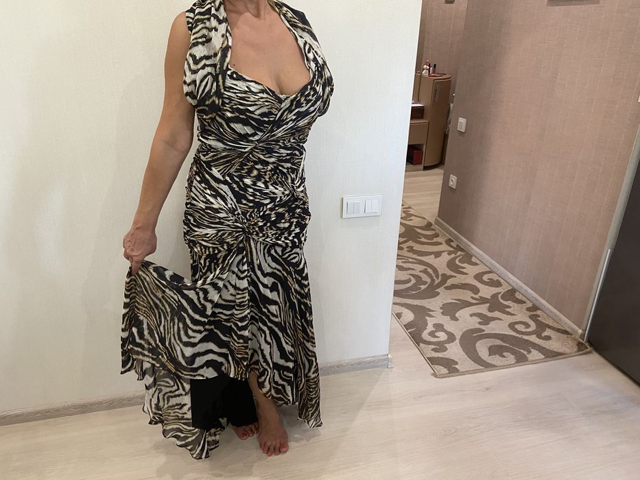 Платье нарядное