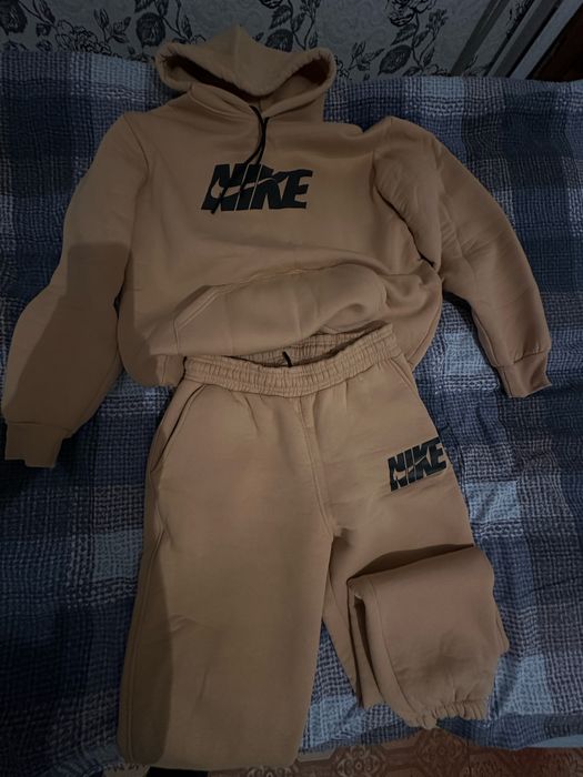 Спортивный костюм