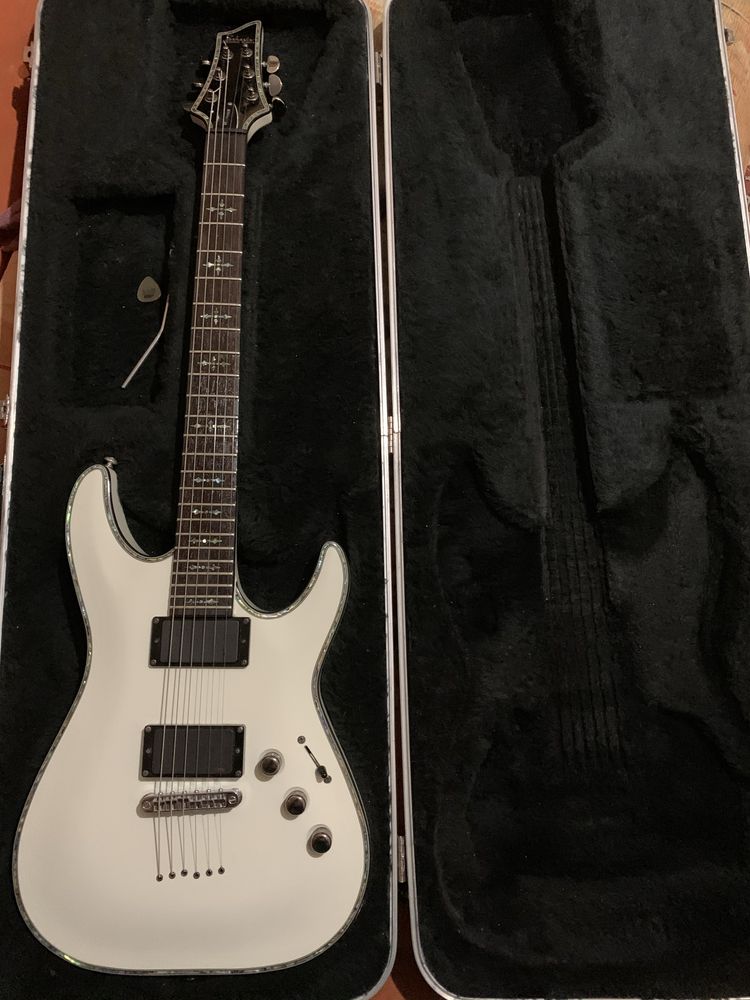 Schecter Hellraiser C-1