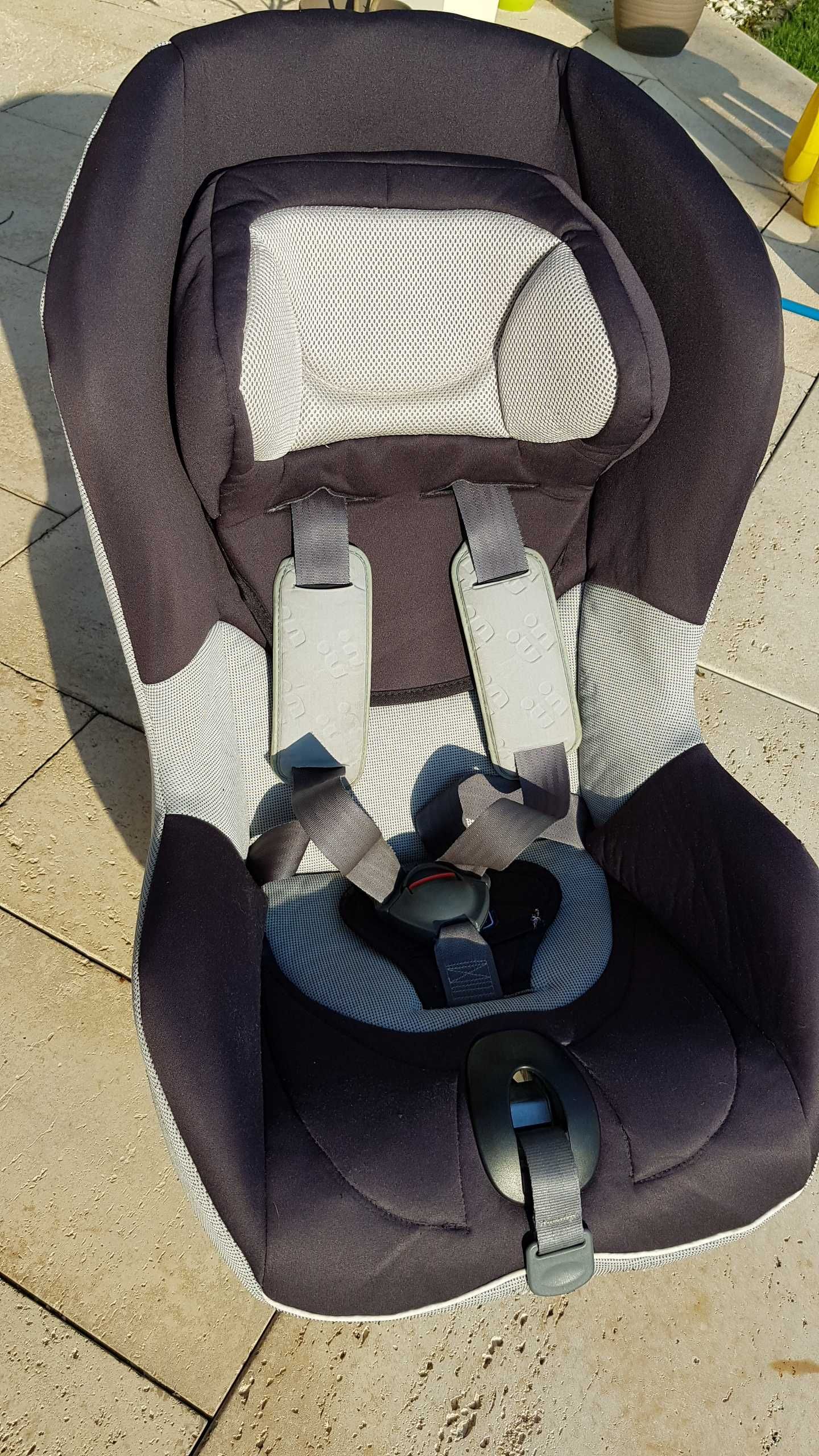 Fotelik samochodowy CHICCO - ISOFIX - 9-18 kg