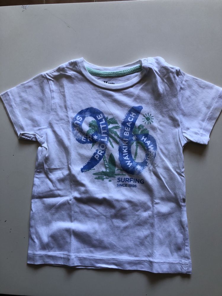 Três T-shirts 2/3 anos