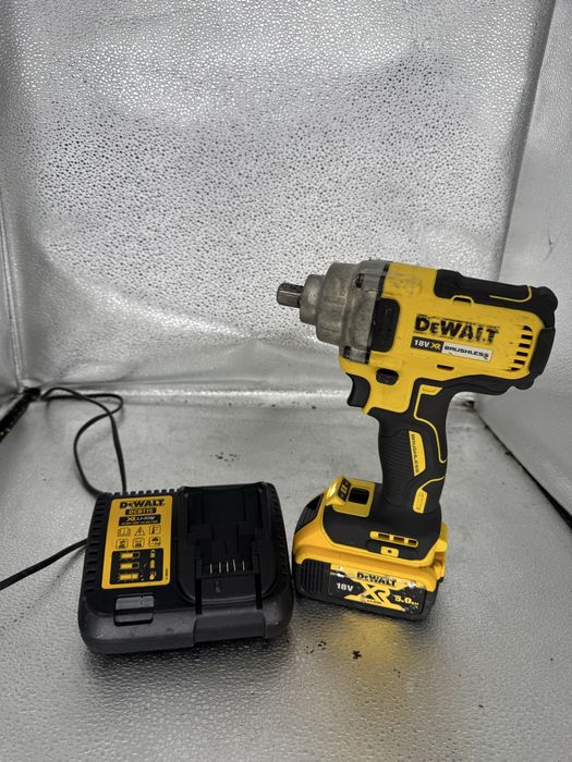 Гайковерт ударный аккумуляторный DeWALT DCF894 комплект гайковерт