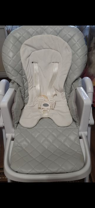 Продам стільчик для годування Bambi M 3890