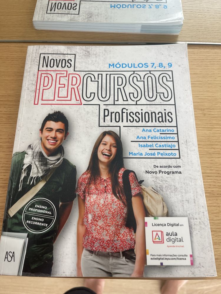 Vendo libros novos