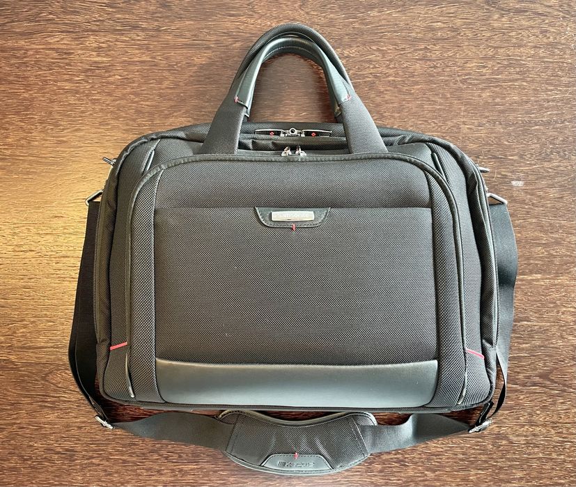 Samsonite ProDLX IV - Segurança e Estilo