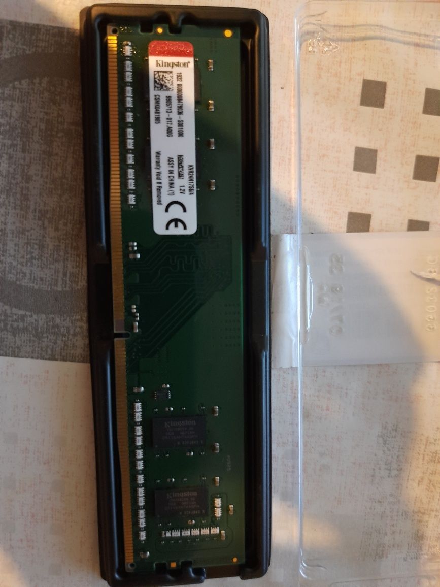Оперативна пам'ять Kingston DDR4-2400 4 GB PC4-19200 (KVR24N17S6/4)