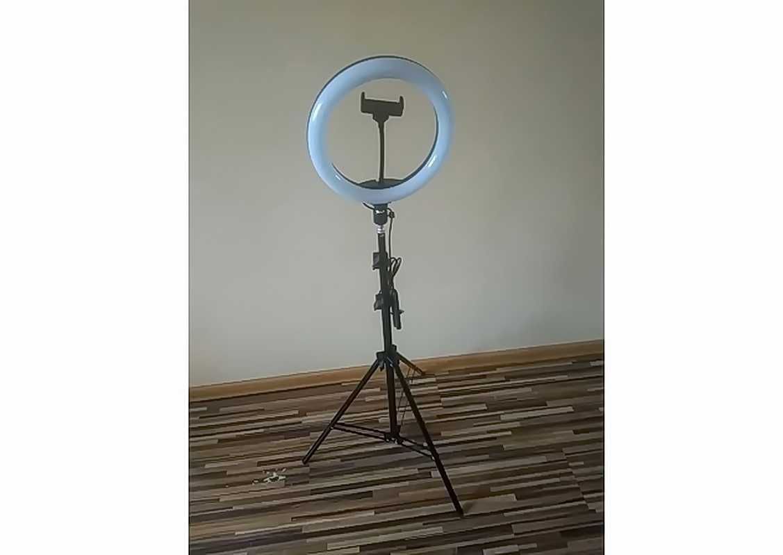 Лампа кольцевая с цветным Rgb 26 см. НА штативе 2 м. Для селфи