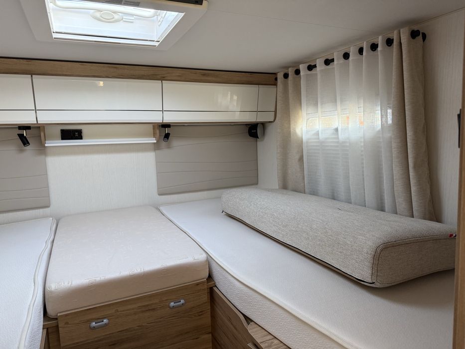 PILOTE G690 EVIDENCE,Kamper,uszkodzony,Integra,Automat