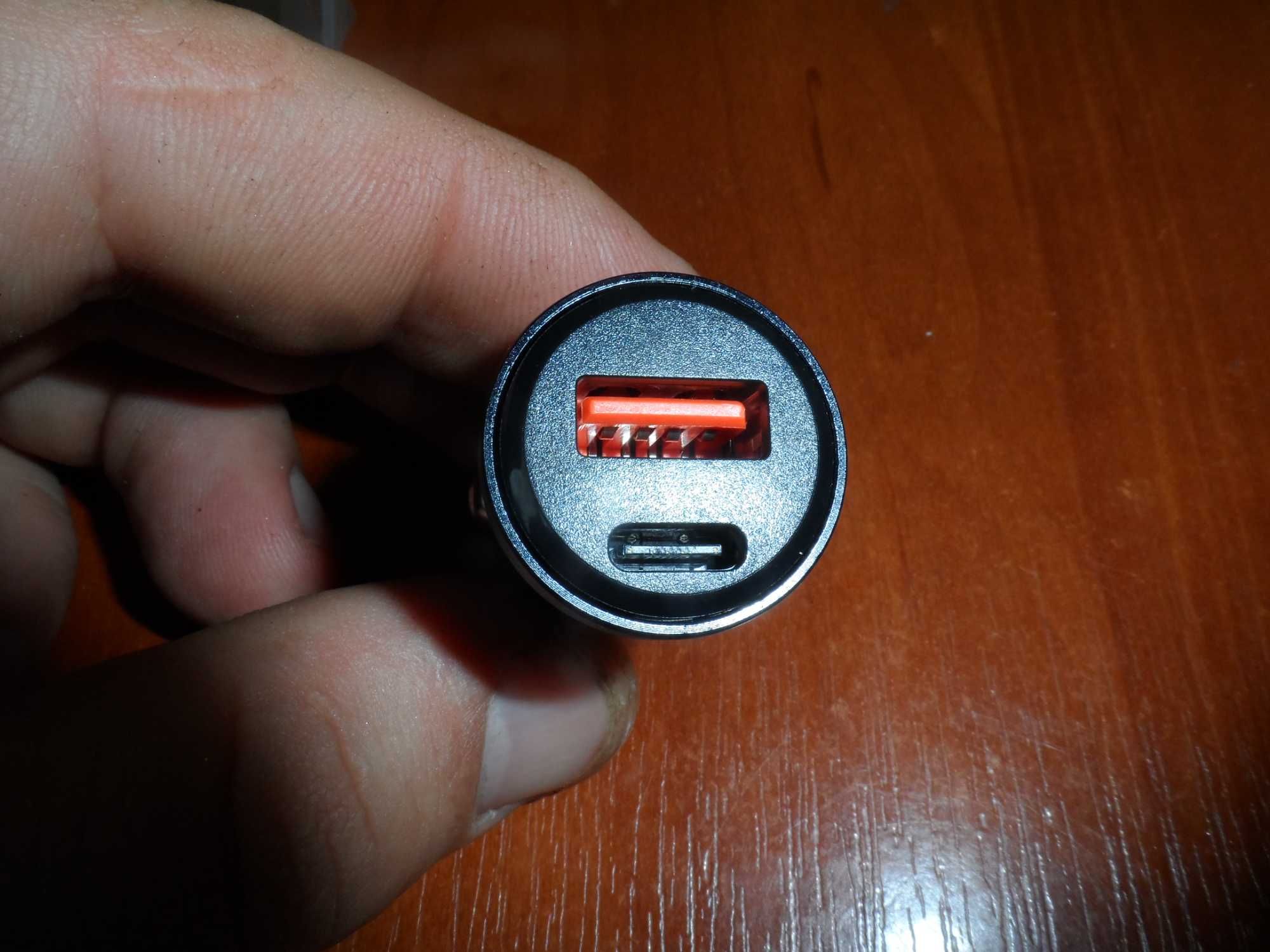 Автомобільне зарядне Essager  30W USB + Type C у прикурювач авто