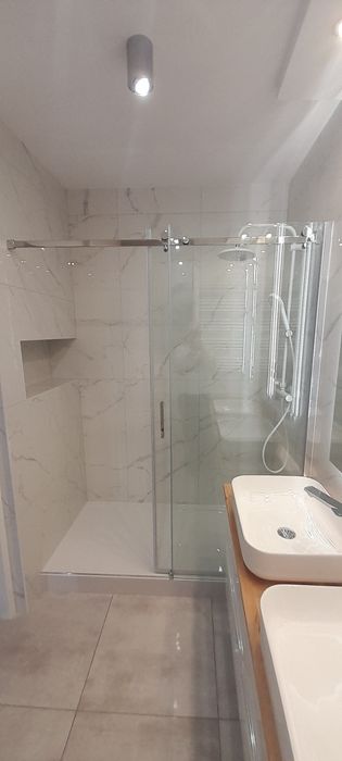 Glazurnik kompleksowo z meblami na wymiar remont malowanie gładzie gk