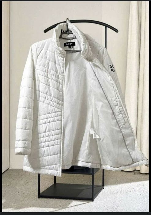 Жіноча куртка DKNY