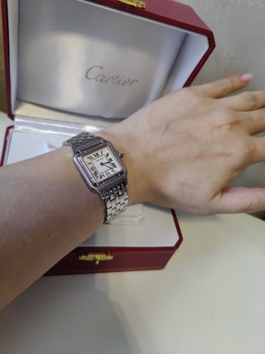 Годинник Panthère de Cartier, Medium model