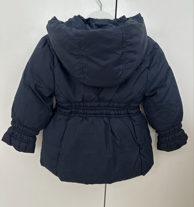 Blusão menina, 2 anos, da Mayoral. Como novo