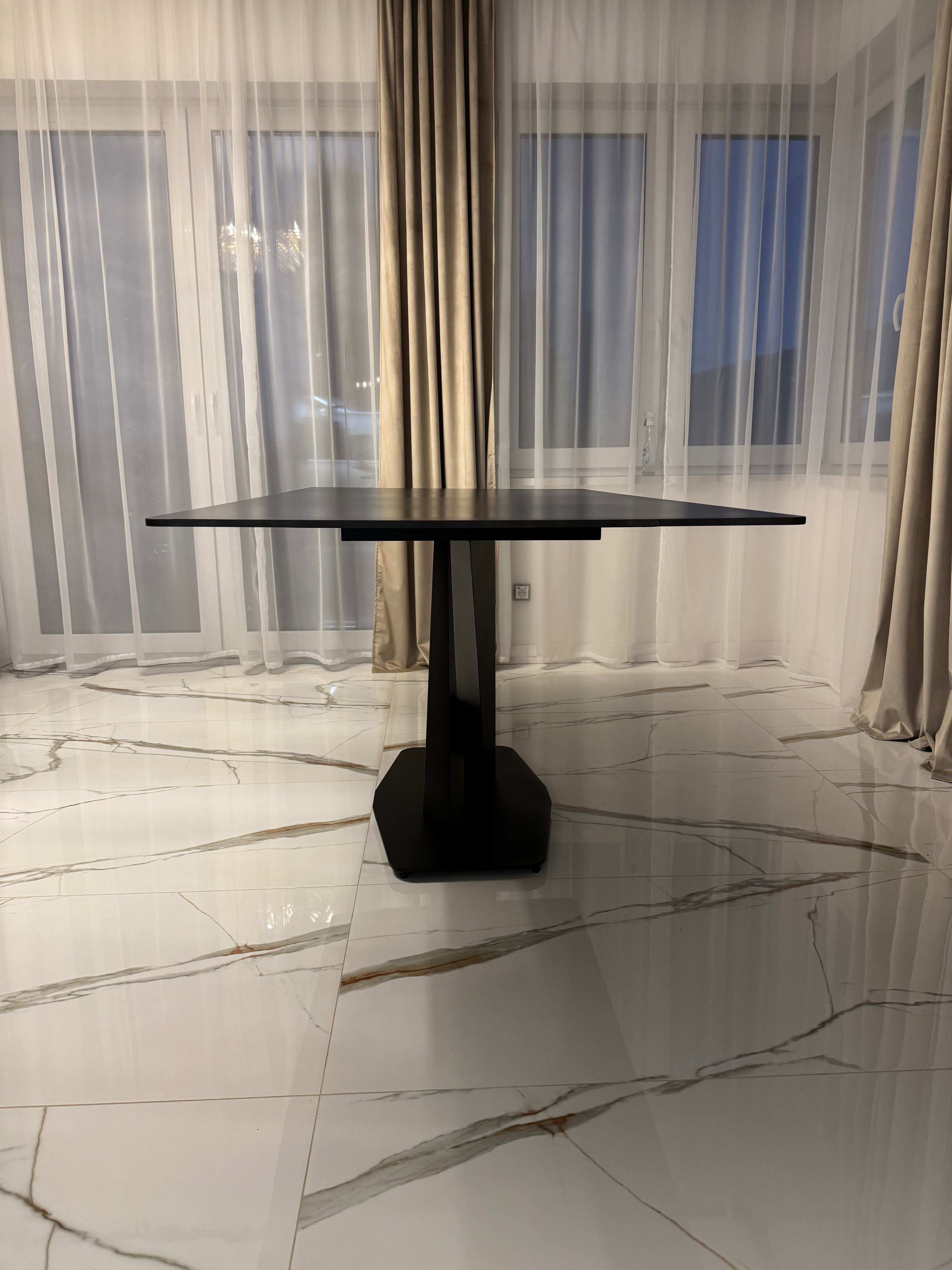 Nowoczesny Stół Jadalniany Czarny – Minimalizm i Elegancja 180 x 90