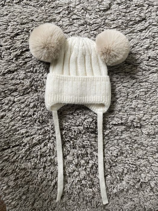 Шапка зимова на дівчинку