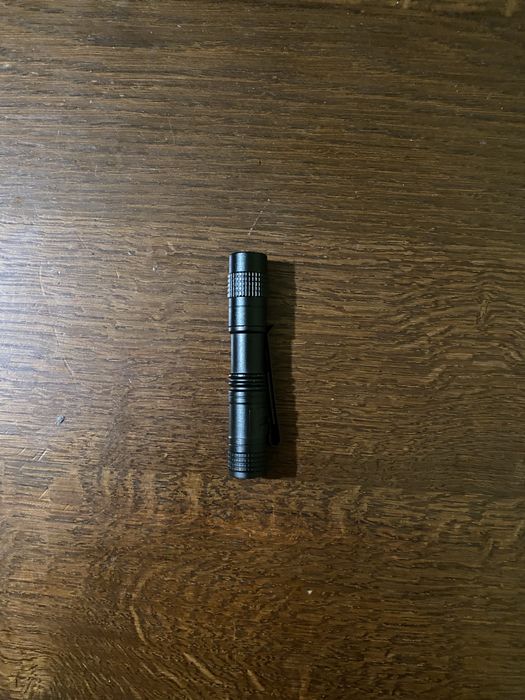 Маленький зручний ліхтарик