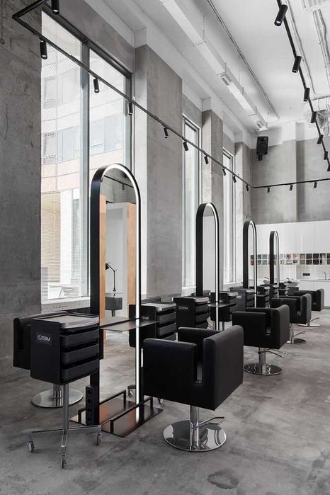 Grzybowska_Na sprzedaż gotowy showroom, beauty–coworking w Warszawie