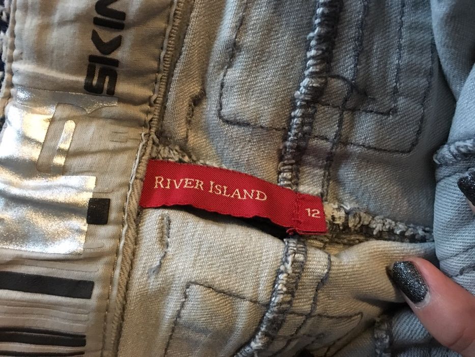 szare srebrne jeansy river island 40 L