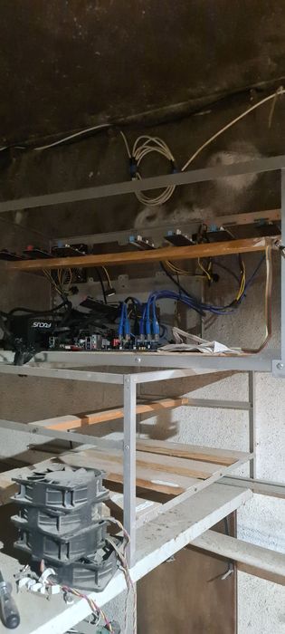 25 placas graficas Amd nitro rtx 570 rig