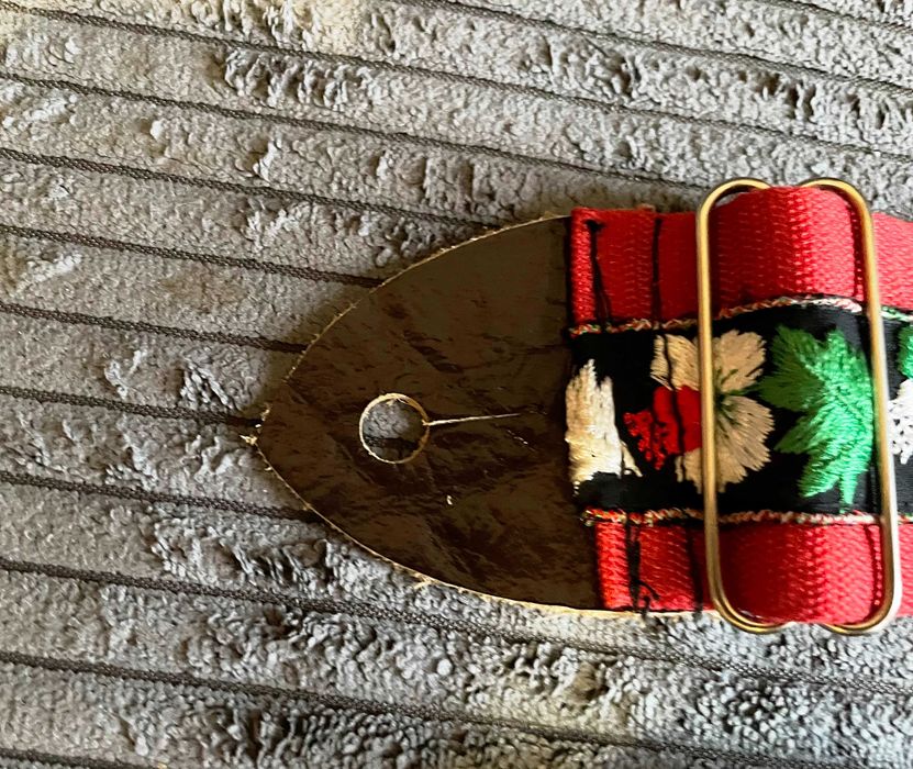 Pasek do gitary kolorowy. NOWY. 2 sztuki. Cena za  komplet 40 zł