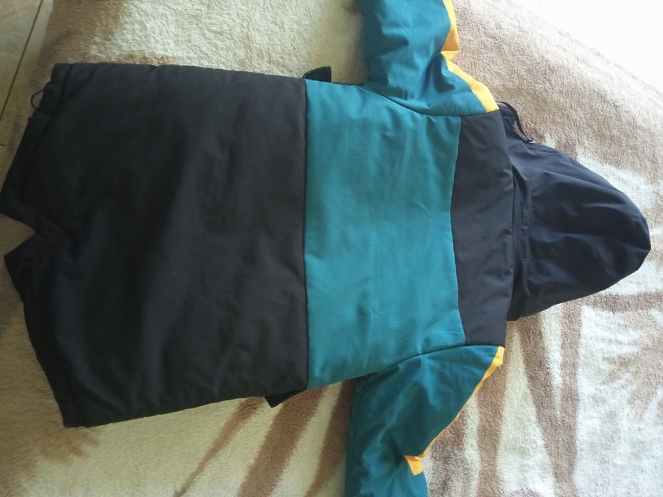 Зимова куртка в ідеальному стані. Розмір 116