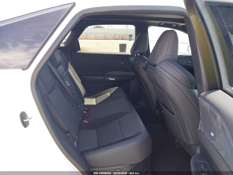 2023 Lexus RX 500h З манхейму