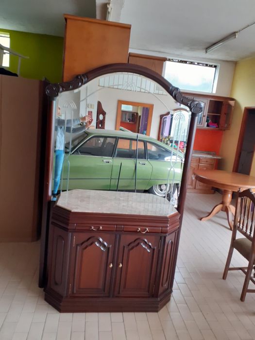 Sapateira com Espelho