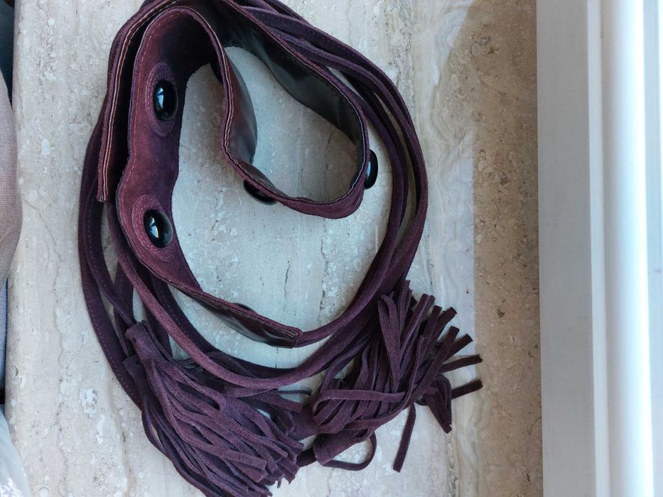 Цупкий жіночий замшево-шкіряний пояс з інкрустацієї