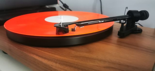 Gramofon Pro-Ject Debut Carbon Evo Salon Audio Świat