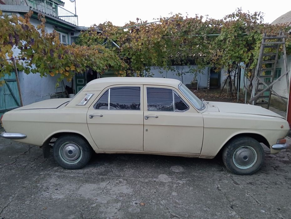 Продам Волгу на ходу,2.4 бензин