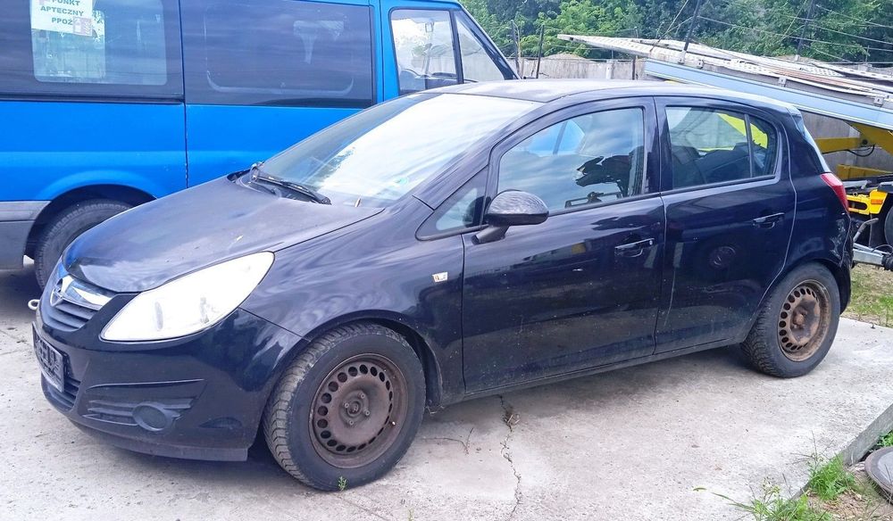 Na części Opel Corsa D 5D Z20R Z14XEP skrzynia maska zderzak drzwi klapa szyba fotel kanapa lusterko