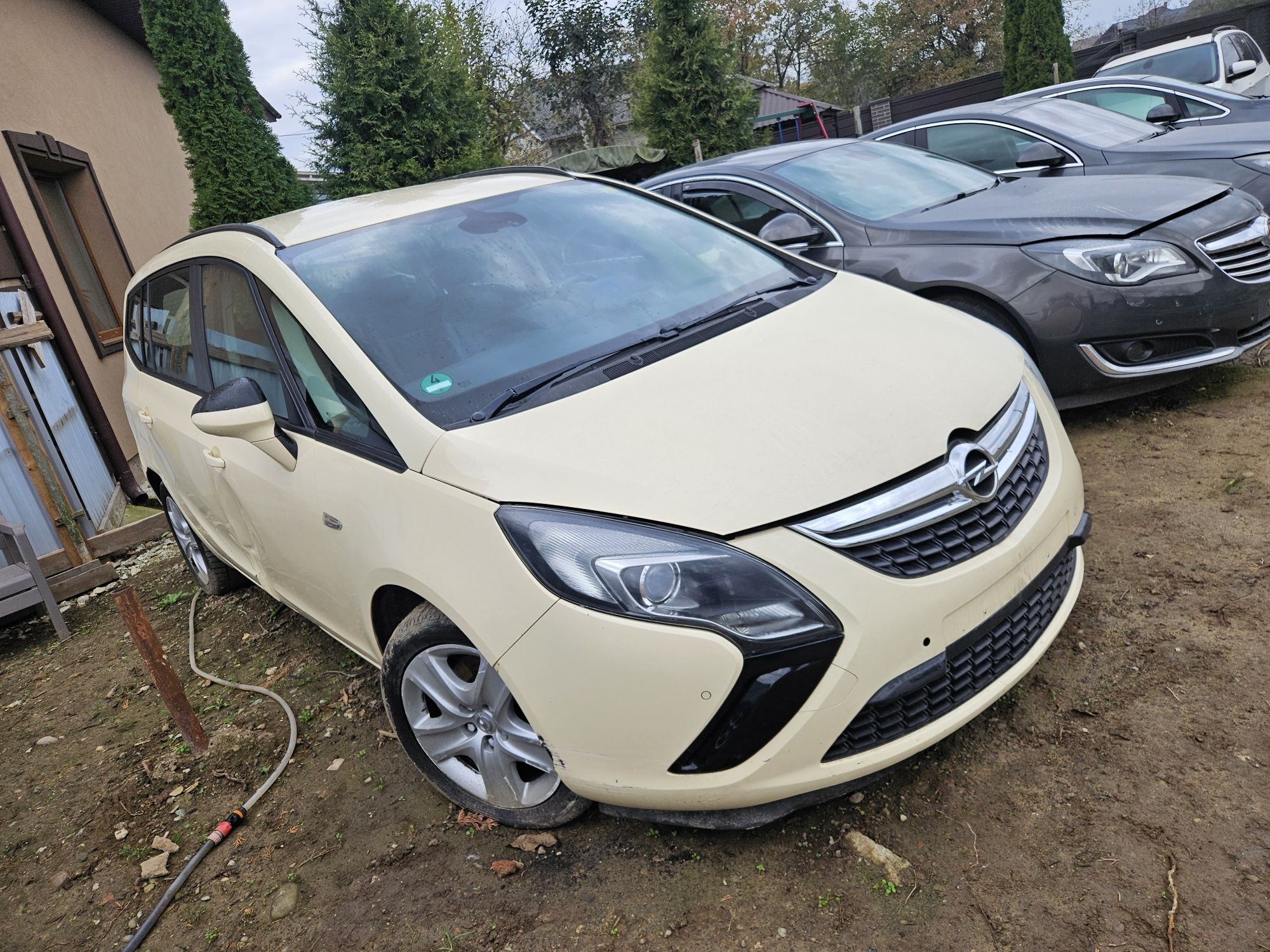 Опель Зафіра Ц Бампер Капот Крило Фара Стоп Решітка Скло Opel Zafira C