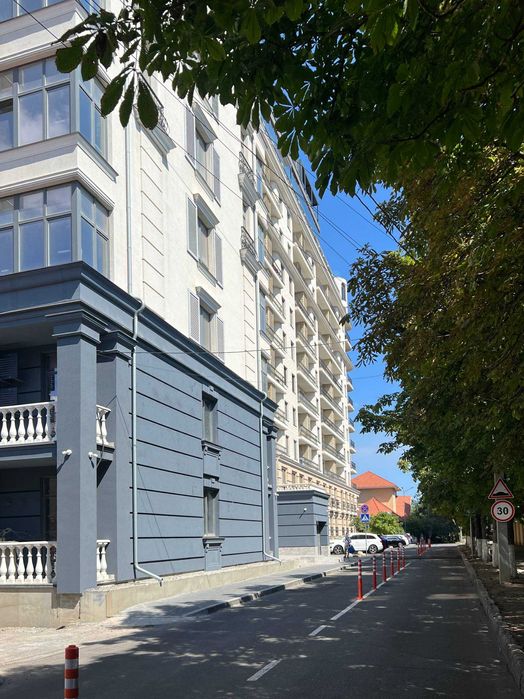 Первая сдача! Новая квартира в центре, Музкомедия, Азарова. ЖК Отрада