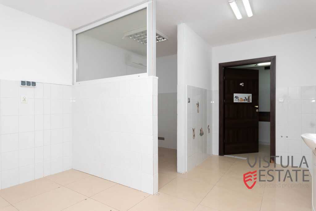 Lokal 137 m2 | 8 miejsc parkingowych | Ruczaj