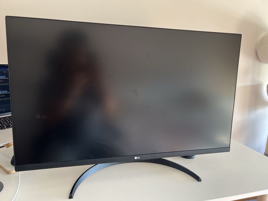 Monitor 32’ 4k - LG 32UR550