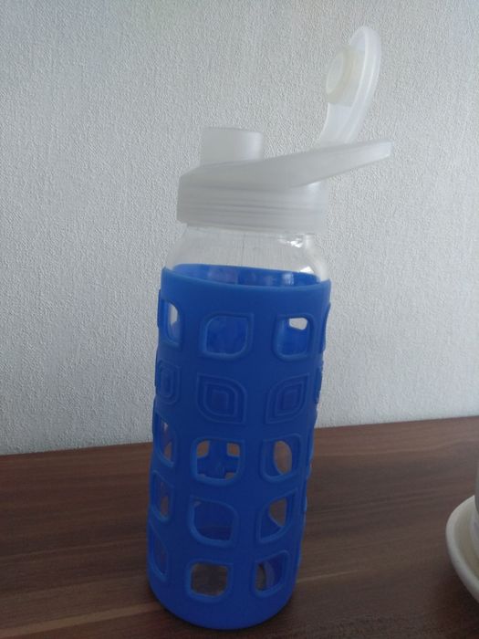 Butelka szklana na wodę bidon 500 ml w silikonowej osłonie + GRATIS