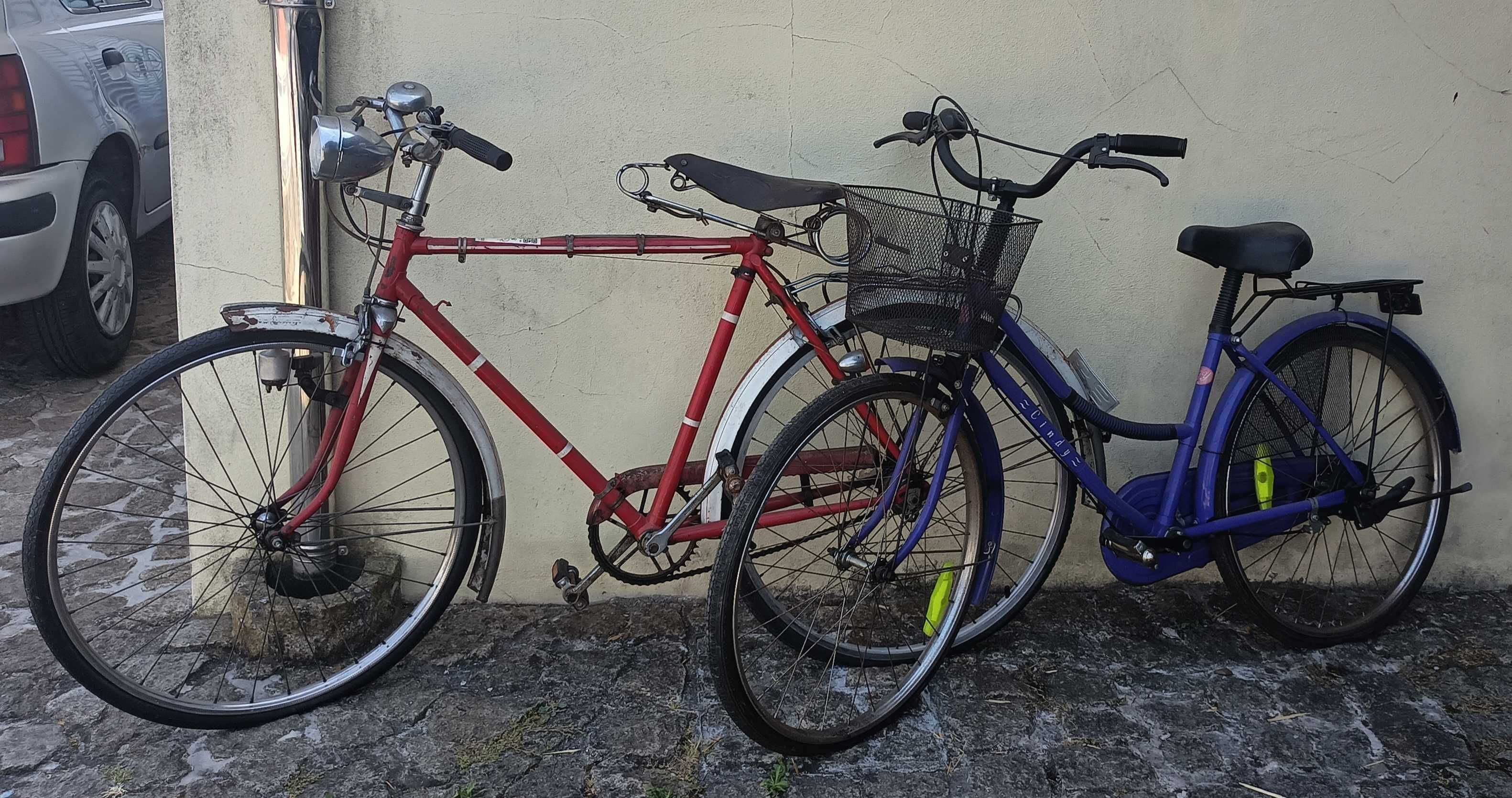 Bicicleta pasteleira e bicicleta feminina