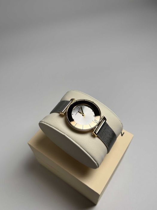 Anne Klein AK/3781SVTT, годинник зі сріблястим ремінцем, часы кляйн