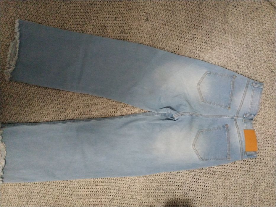 Джинси жіночі  сірого кольору