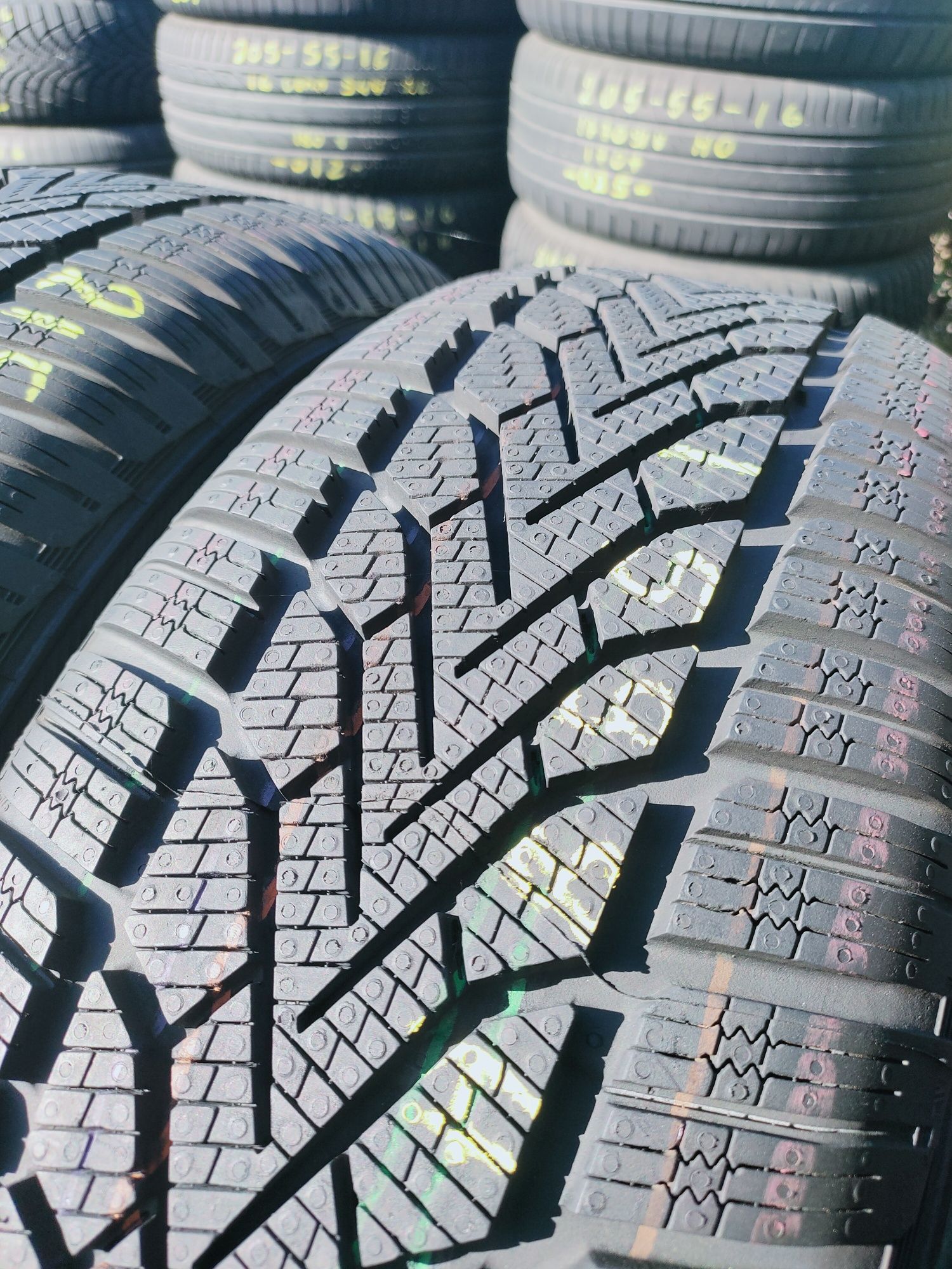 215/65R16 Semperit Speed-Grip 2 2014r 8,5mm