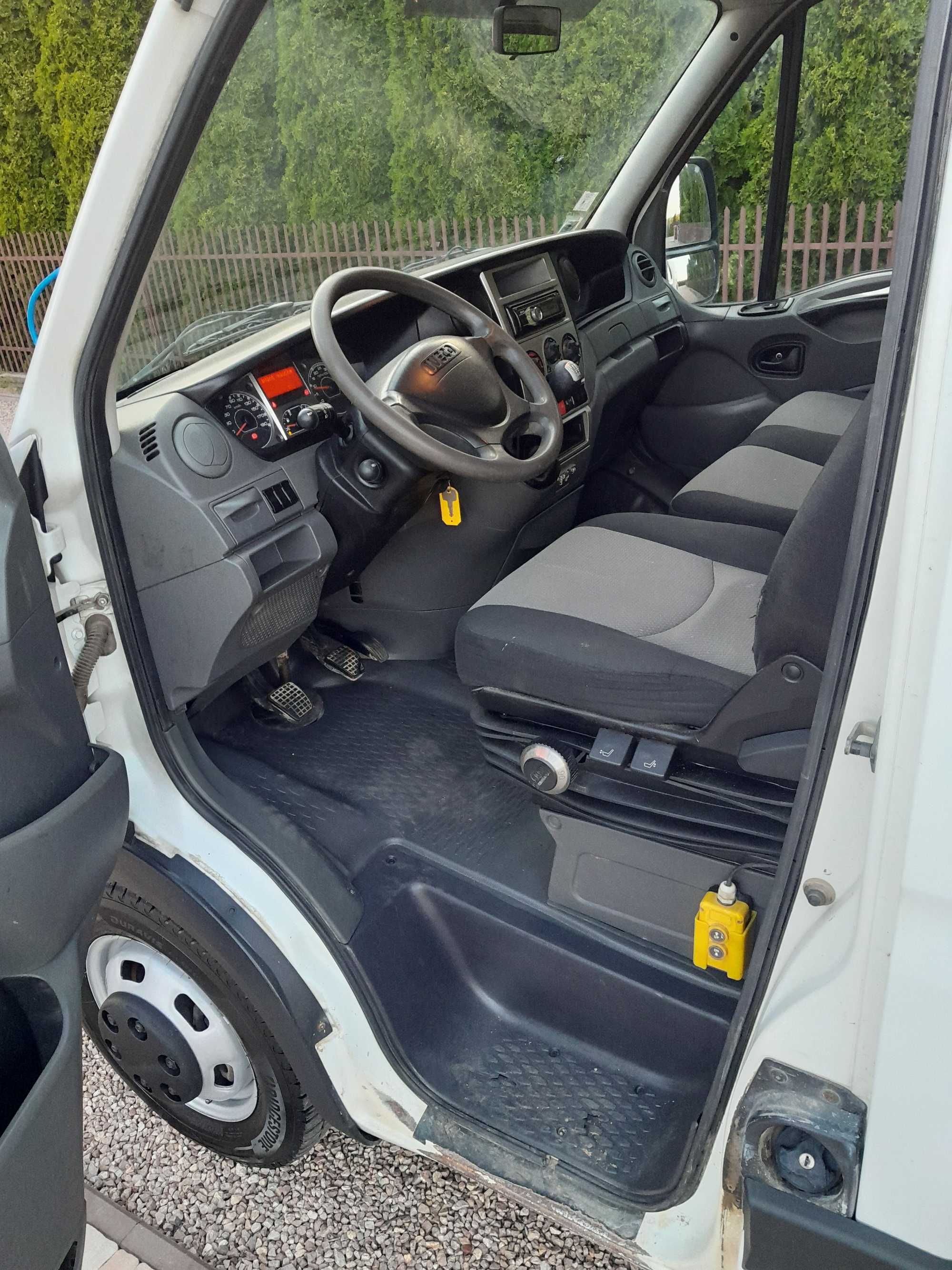 iveco daily 35C15 3,0 150  kiper wywrot wywrotka blokada mostu hak 3,5